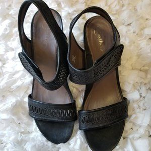 Earthies Geometric Black Strap Block Heel Sandals.